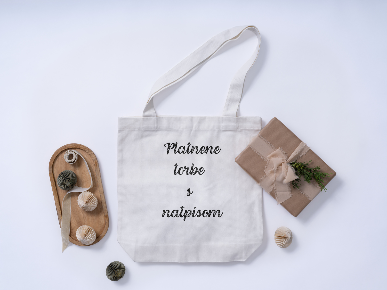 Platnene torbe s natpisom
